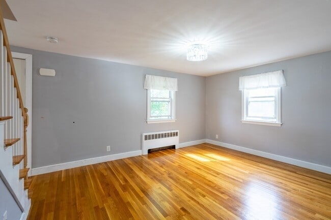 Photo - 26 Martell Rd
