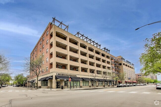 Building Photo - 1301 W Madison St Unit 605 Rental