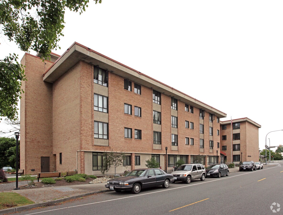 Photo - Wayland Arms Apartments