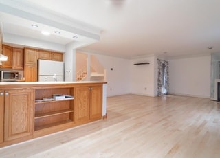 Photo - 9753 Lake Shore Dr