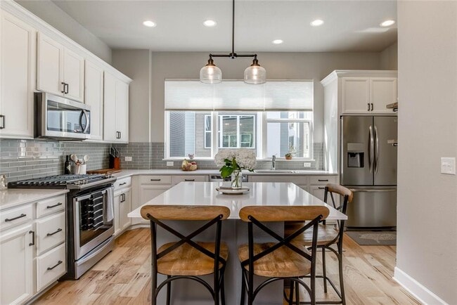 Photo - 1405 Hyde St