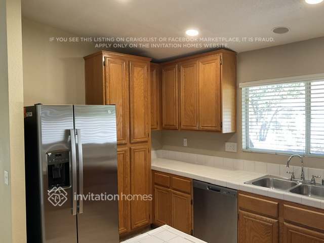 Photo - 2628 N Maple Ave