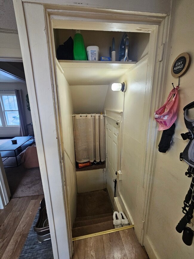 Photo - 125 Lorentz St Unit B