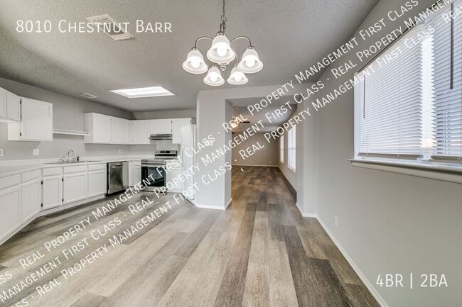 Photo - 8010 Chestnut Barr Dr