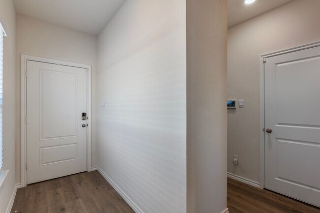 Photo - 2008 Bailer Wy