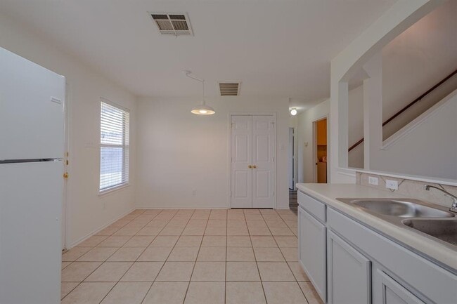 Photo - 2202 Piedmont Ct