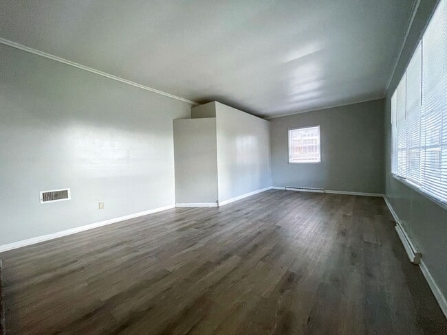 Photo - 824 W Wayne St Unit 828 W Wayne St.