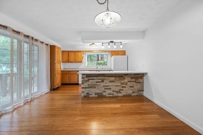 54 Voyagers Ln