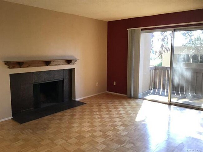 Photo - Baltimore #208 Unit 5700 Baltimore #208