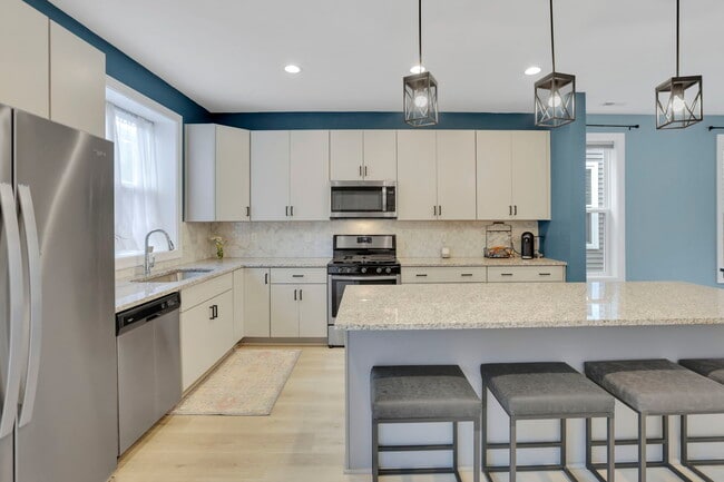 Photo - 1242 N Grant Ave