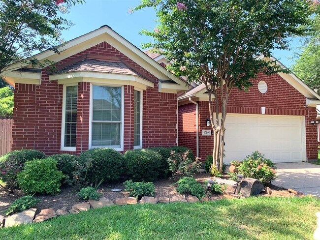 Photo - 4739 Silverlake Dr