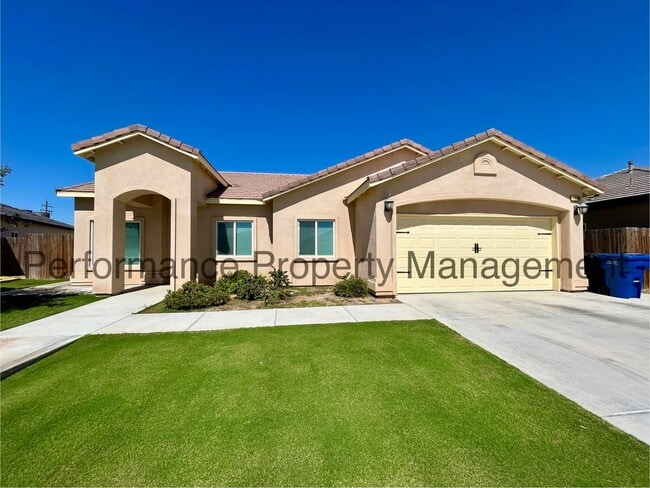 Stunning 4 Bed/2 Bath in Wasco w/ RBP & Se... - Stunning 4 Bed/2 Bath in Wasco w/ RBP & Se... House