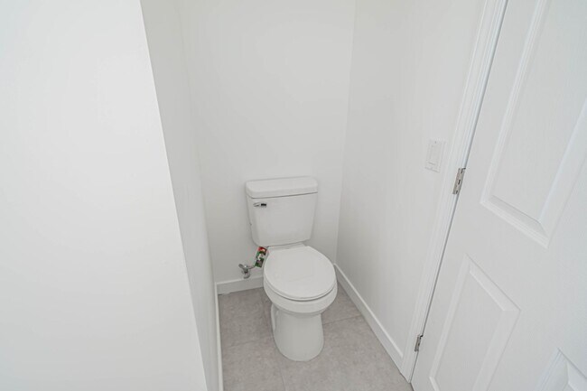 Photo - Accessory Dwelling Unit -  1 Bedroom Unit ...