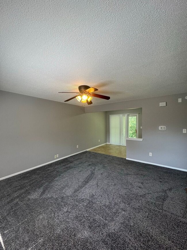 Photo - Coming Soon! Spacious Split-Level Duplex in Lee’s Summit