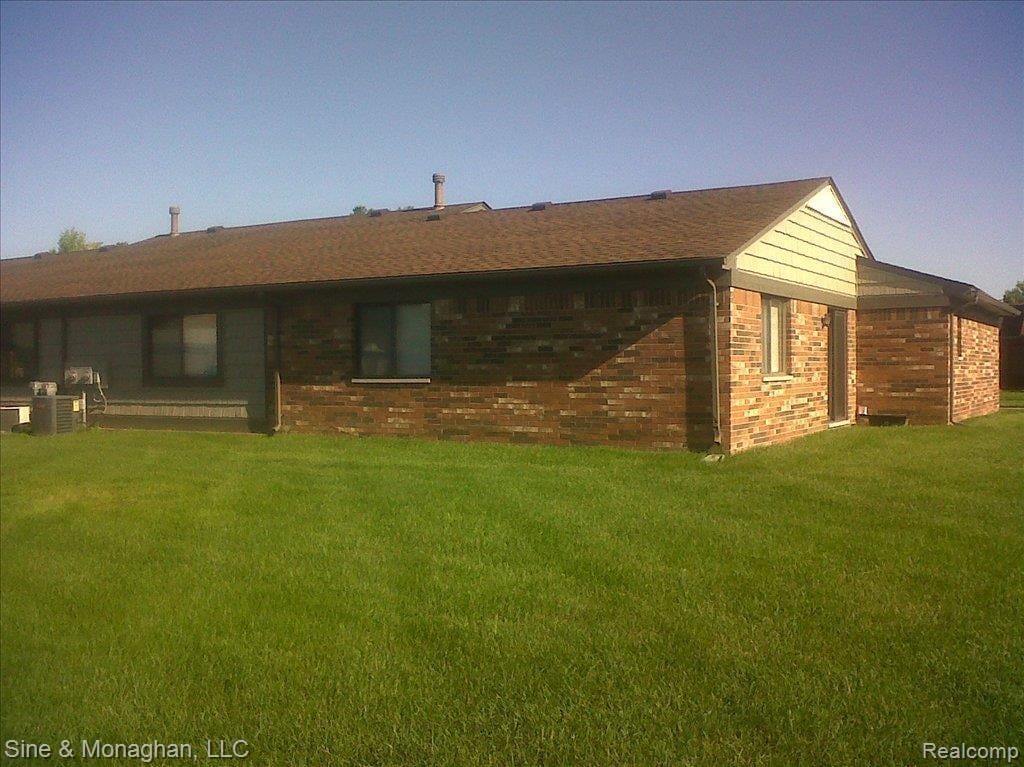 Photo - 8688 Villa Ln