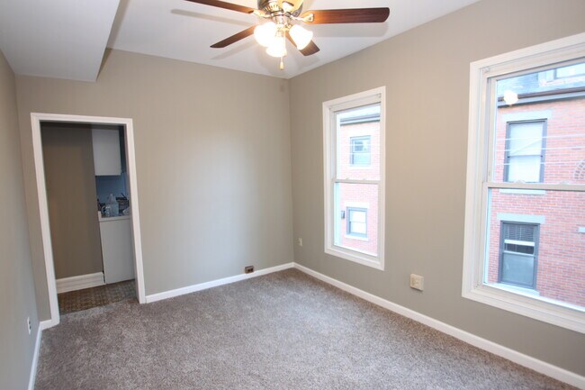 Photo - 237 E Whittier St Unidad 237 E Whittier