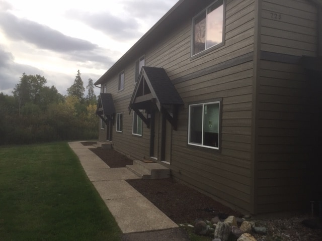 Building Photo - 725 Waverly Pl