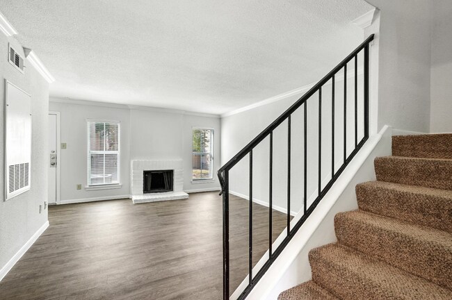 Building Photo - Reserve at Westwood