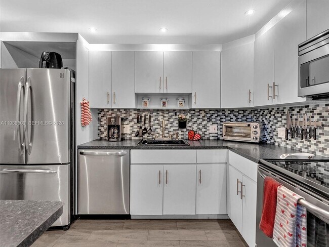 Photo - 3375 N Country Club Dr Unit 208