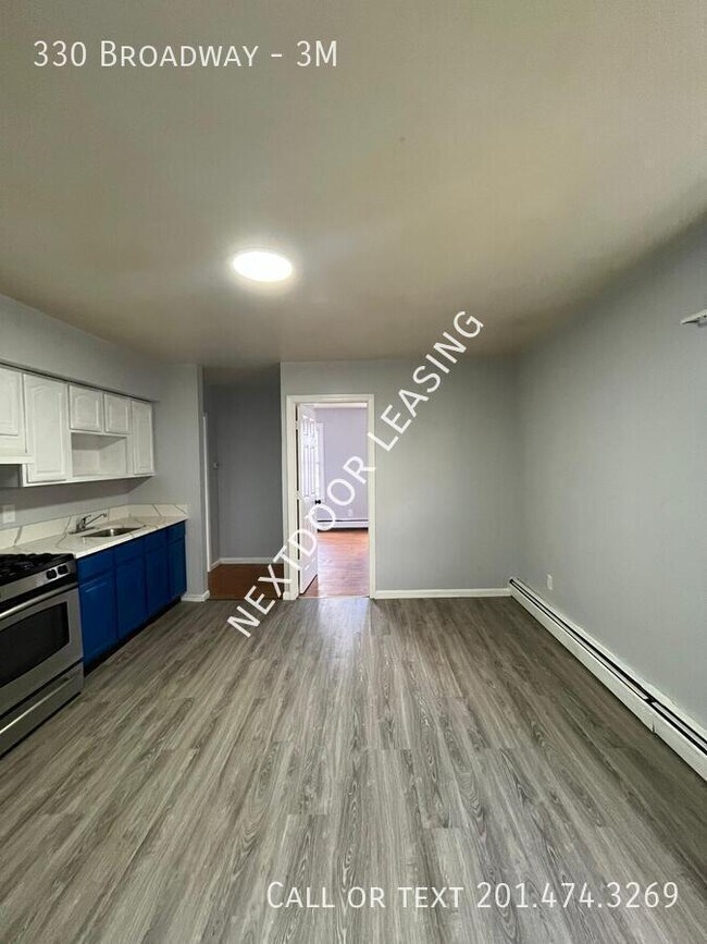 Photo - 330 Broadway-3M Unit 3M