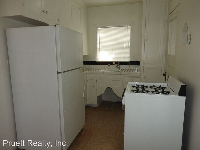 Photo - 1 br, 1 bath House - 4785 Niagara Avenue