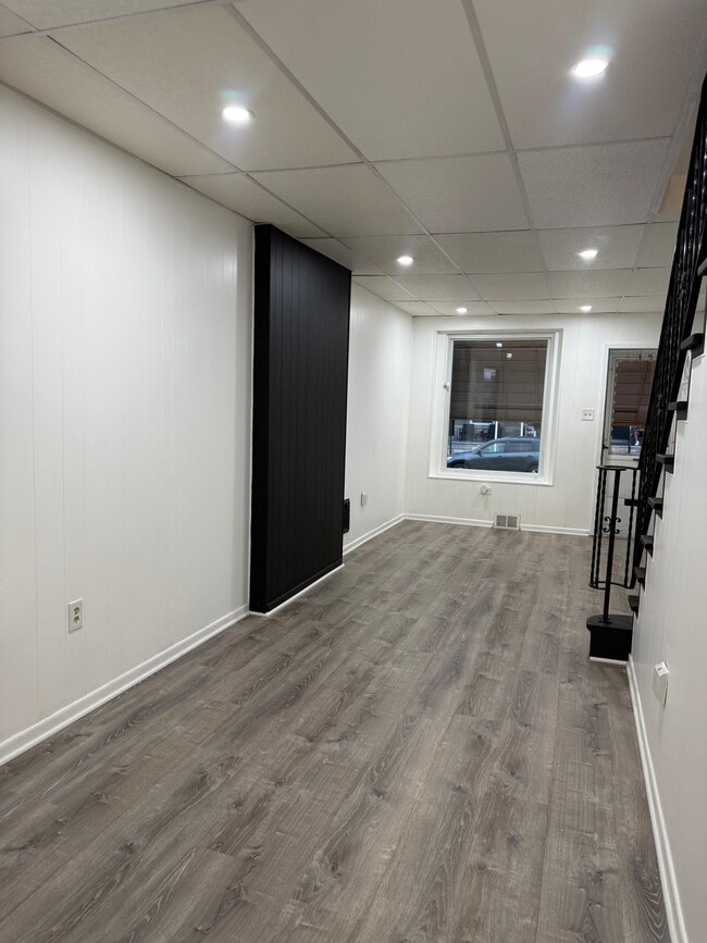Photo - 541 Perry St