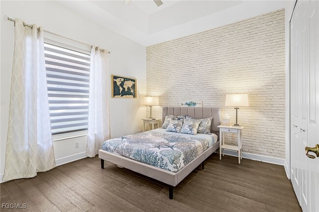Photo - 3724 Surfside Blvd