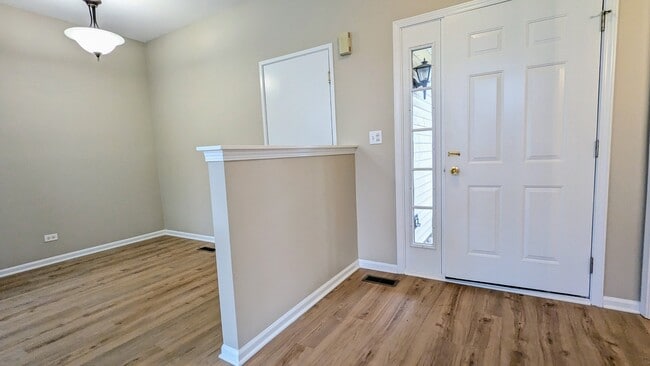 Photo - 265 Sierra Pass Dr