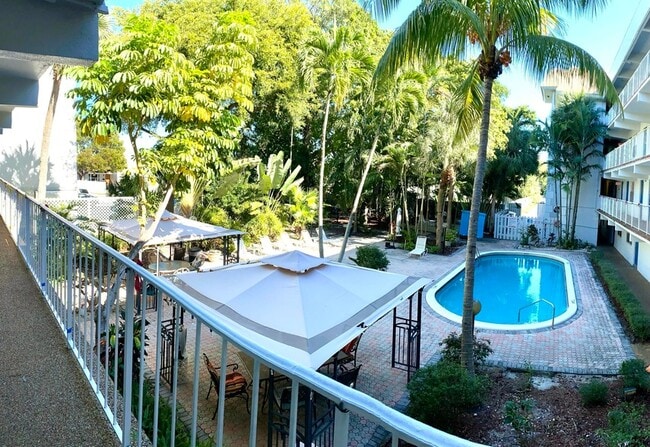 Photo - 1407 NE 56th St Unidad 207