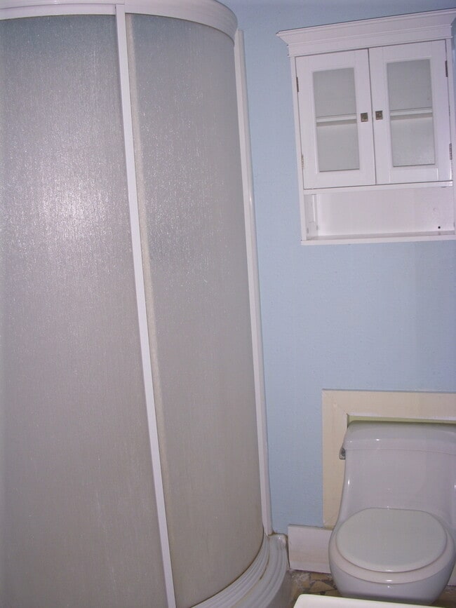 Building Photo - 305 S Magnolia St Unit A