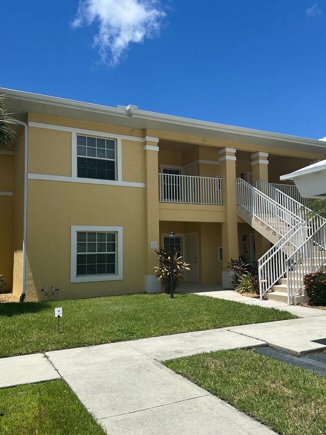 Building Photo - 1235 Saxony Cir Unit 5105 Rental
