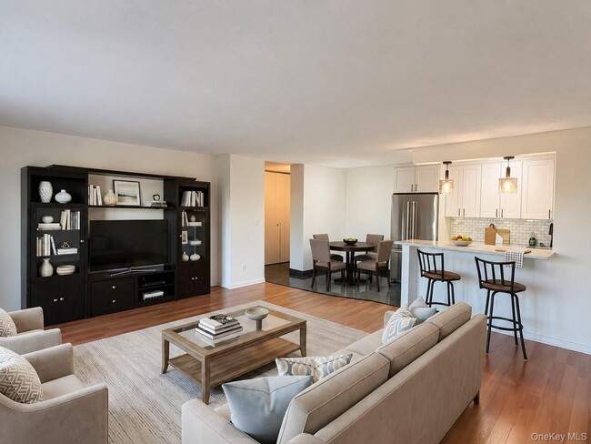 Building Photo - 25-40-40 Shore Blvd Unit 9J