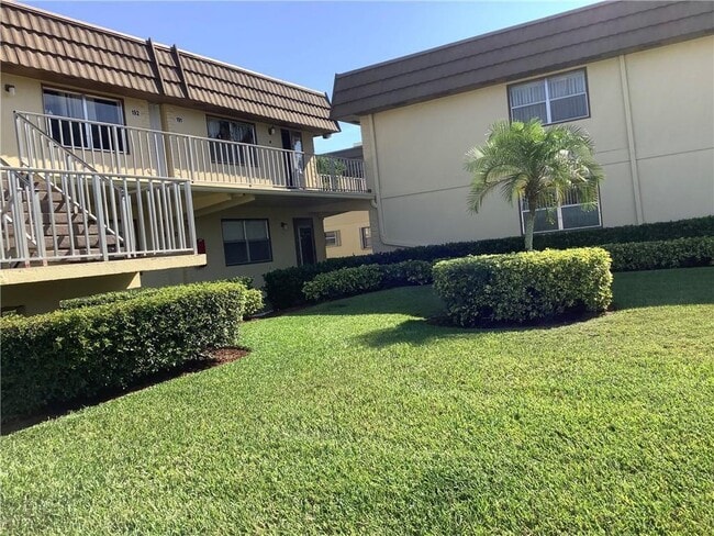 Building Photo - 189 Saxony Trail Unit 189