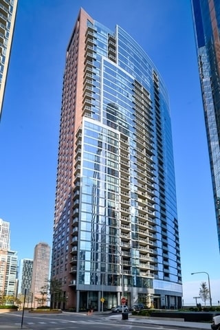Building Photo - 450 E Waterside Dr Unit 2902