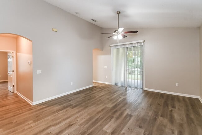 Photo - 2236 Blackstone Way