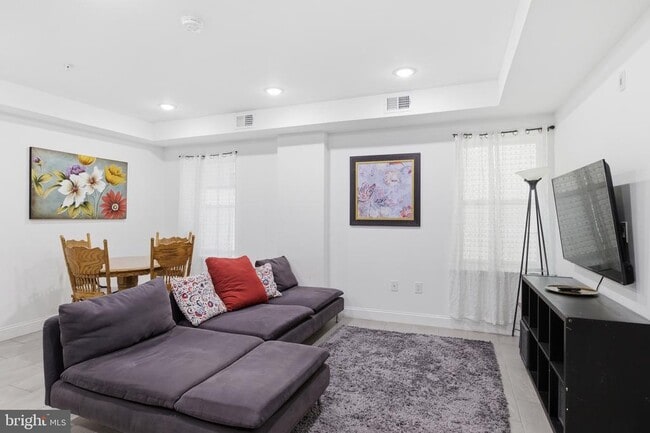 Photo - 925 N Broad St Unidad 4B