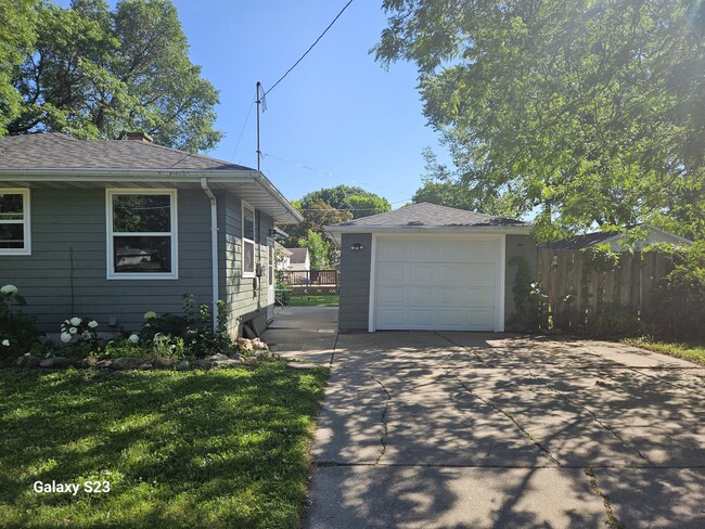 Photo - 1702 Gross Ave