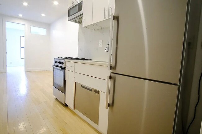 Photo - 1734 Amsterdam Ave Rental