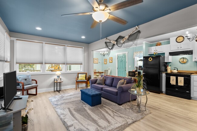 Photo - 2585 Fairway Dr SW