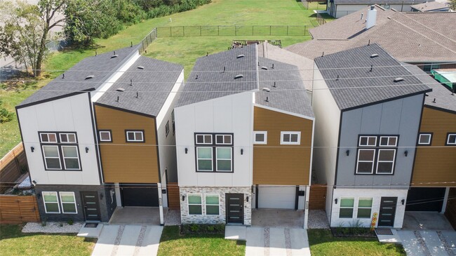 Photo - 7089 Tierwester St