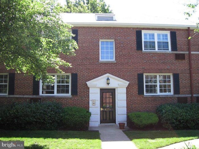 Building Photo - 4370 N Pershing Dr Unit 2 Rental