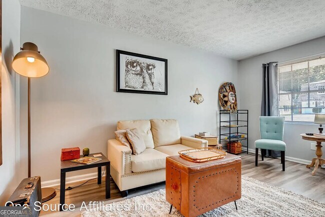Photo - 625 Coleman St