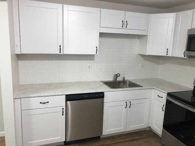 Photo - 85 Old Town Rd