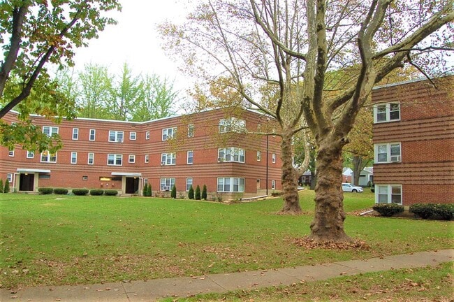 Parkhurst Apartments