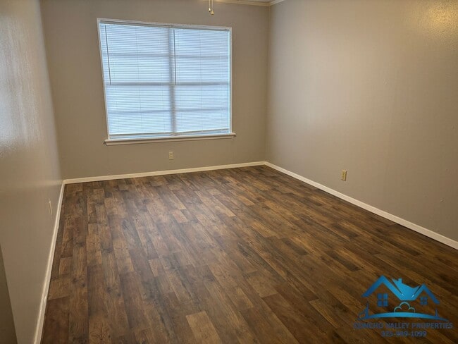 Photo - 8575 Grape Creek Rd