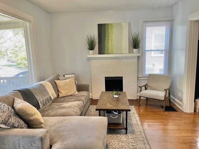 Photo - 2909 Portsmouth Ave Unit 2911