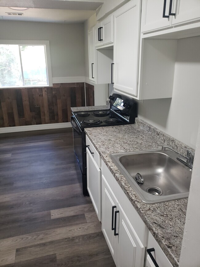 1377 Lockwood Dr SW Rental House Rental in Atlanta, GA