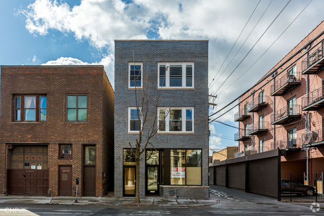 Building Photo - 2347 W Taylor St Rental