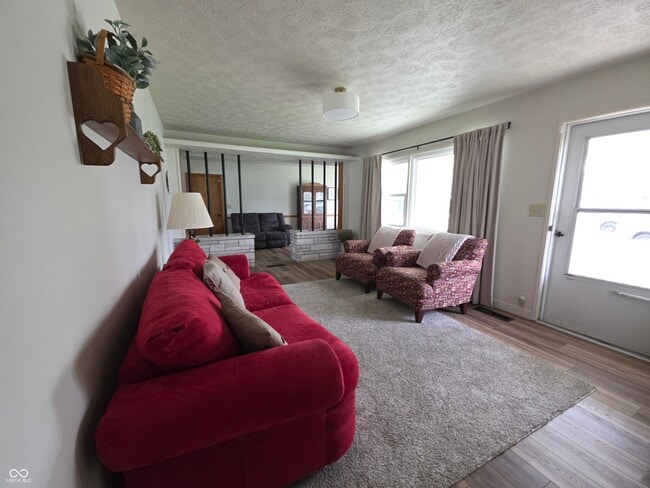 Photo - 806 Harney Dr