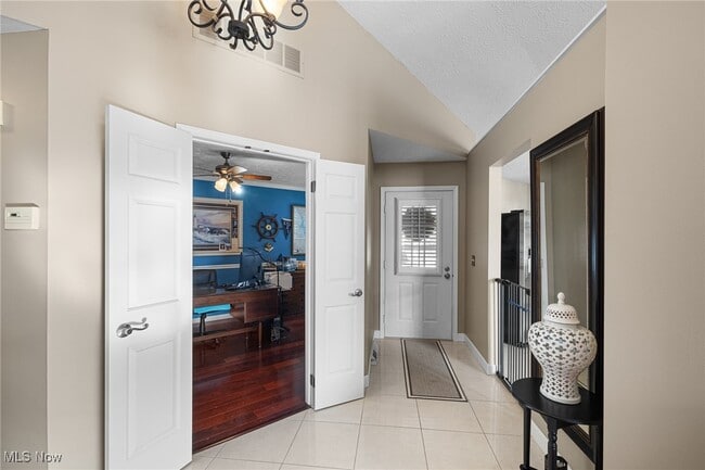 Photo - 6671 Hidden Lake Trail